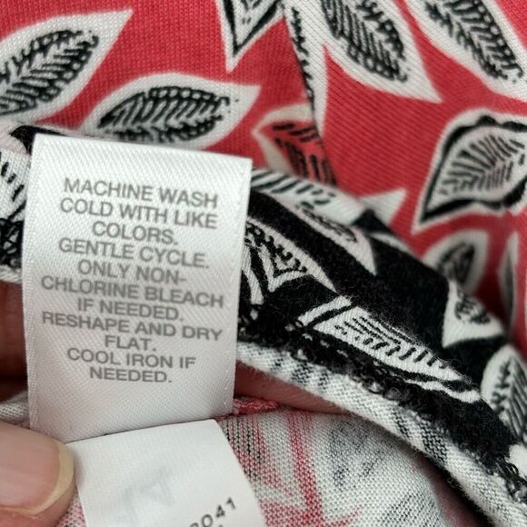 J. Jill 3/4 Sleeve Leaf Print Tunic Top Coral Black Medium - Picture 6 of 7